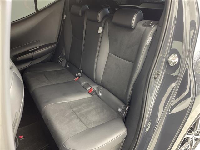 Toyota AQUA 2024 8588026-14