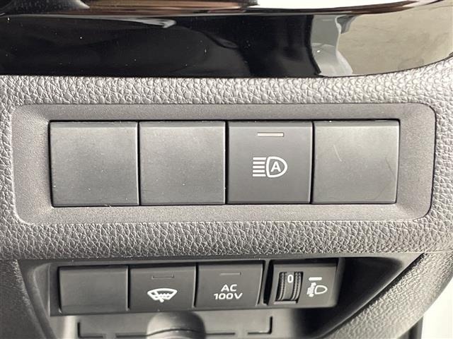 Toyota AQUA 2025 8588052-10