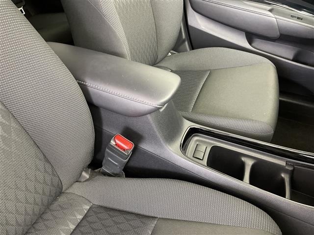 Toyota AQUA 2025 8588052-4