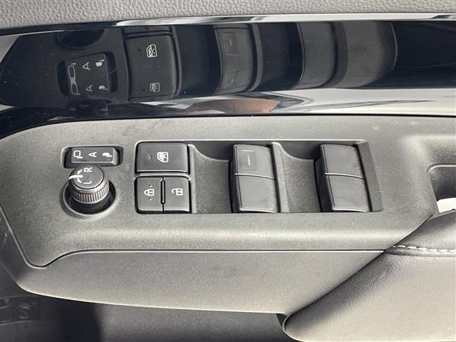 Toyota AQUA 2025 8588052-6