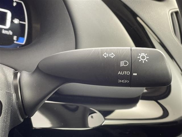 Toyota AQUA 2025 8588052-8
