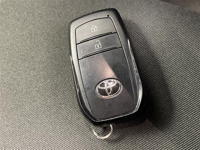 Toyota AQUA 2025 8588058-20