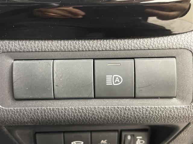 Toyota AQUA 2025 8588058-9