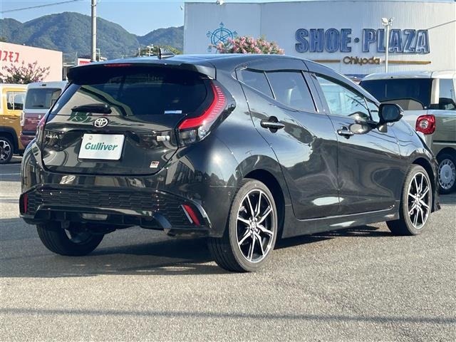 Toyota AQUA 2023 8588072-3