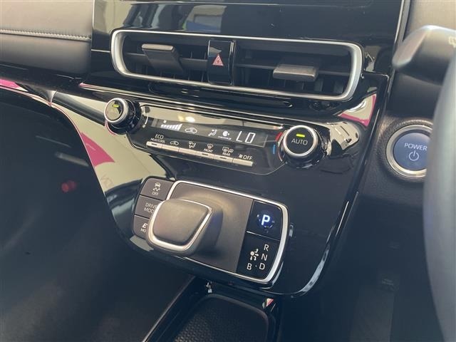 Toyota AQUA 2023 8588102-20