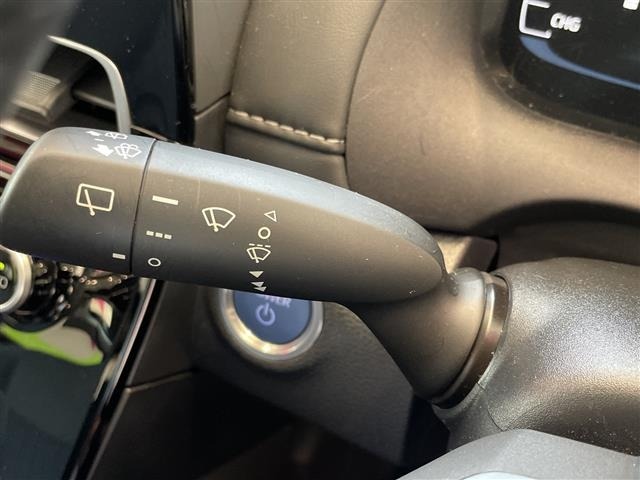 Toyota AQUA 2023 8588102-3
