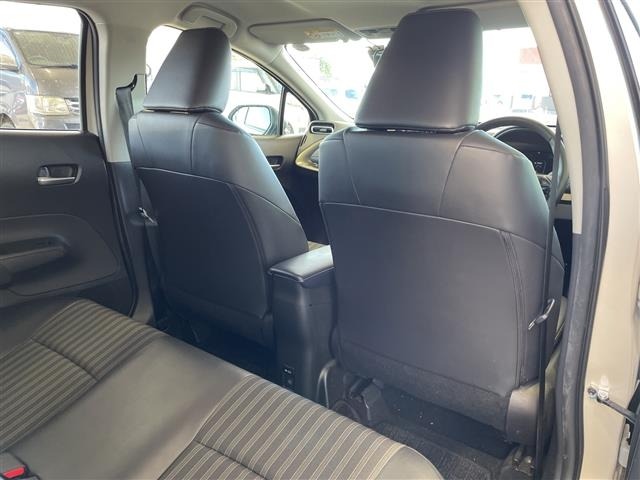 Toyota AQUA 2022 8588106-12