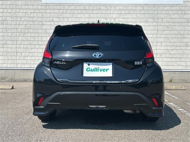 Toyota AQUA 2021 8588115-8