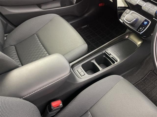 Toyota AQUA 2021 8588116-5