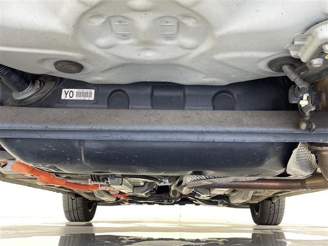 Toyota AQUA 2014 8588118-12