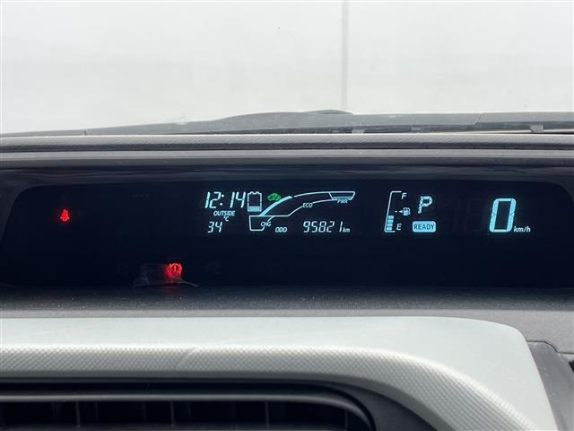 Toyota AQUA 2014 8588118-6
