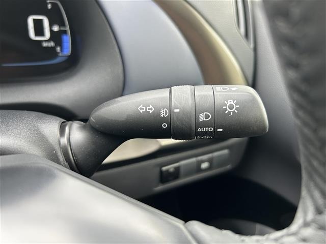 Toyota AQUA 2023 8588168-21