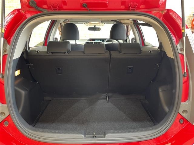 Toyota AQUA 2014 8588178-12