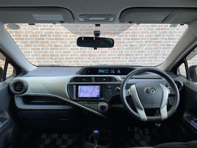 Toyota AQUA 2014 8588178-14