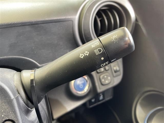 Toyota AQUA 2014 8588178-17