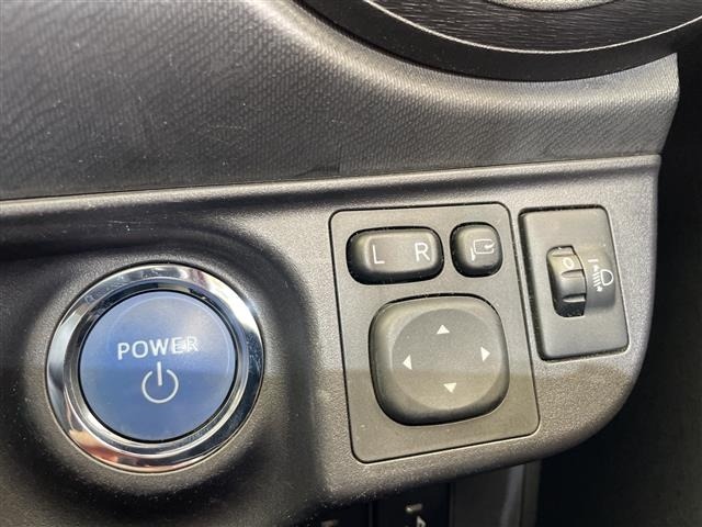 Toyota AQUA 2014 8588178-18