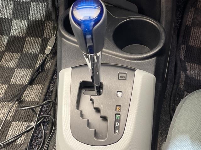 Toyota AQUA 2014 8588178-3
