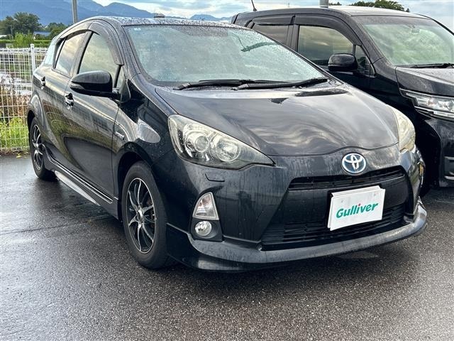 Toyota AQUA 2013 8588187-0