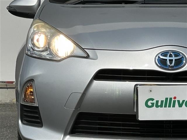 Toyota AQUA 2012 8588199-1