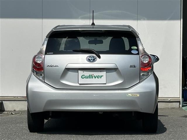 Toyota AQUA 2012 8588199-21