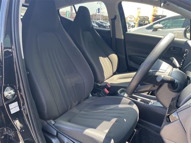 Toyota AQUA 2023 8588223-3