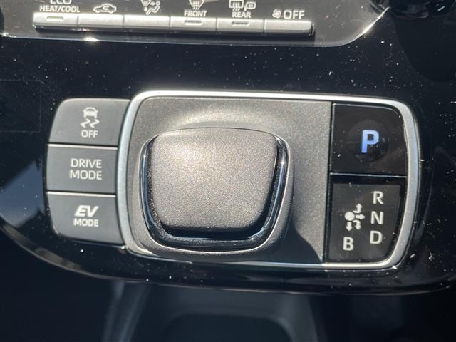 Toyota AQUA 2023 8588223-6