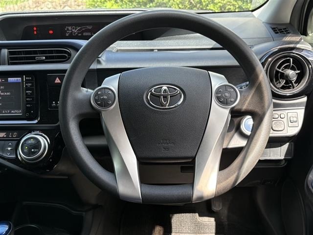 Toyota AQUA 2016 8588227-2