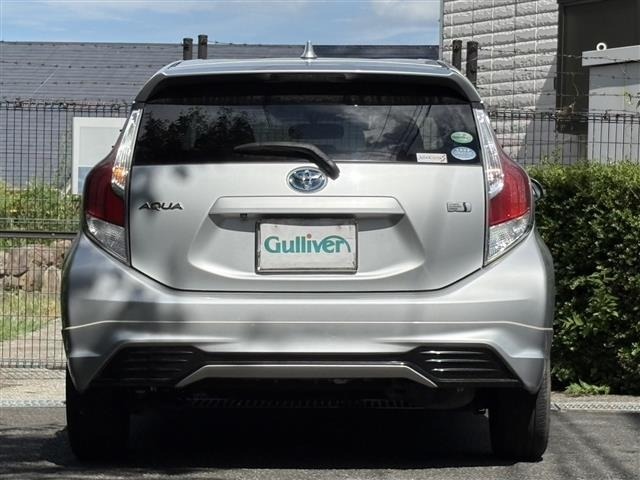 Toyota AQUA 2016 8588227-21