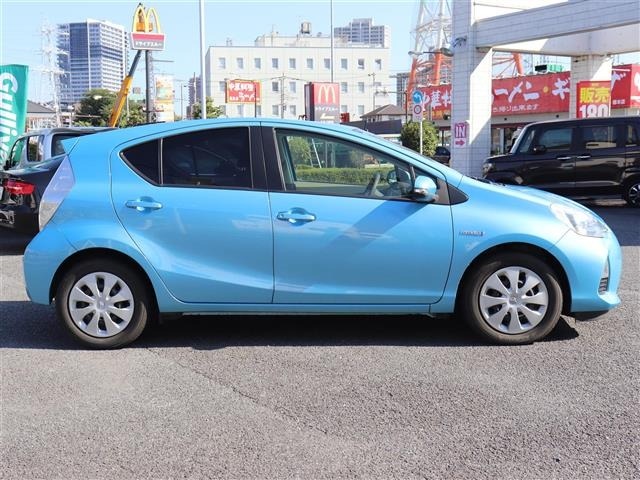 Toyota AQUA 2013 8588246-19