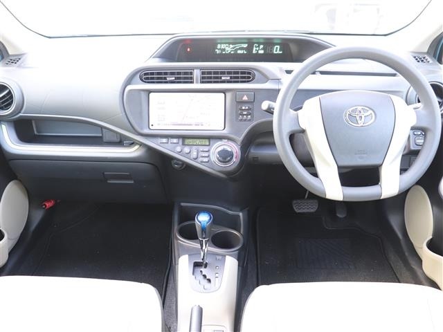 Toyota AQUA 2013 8588246-22