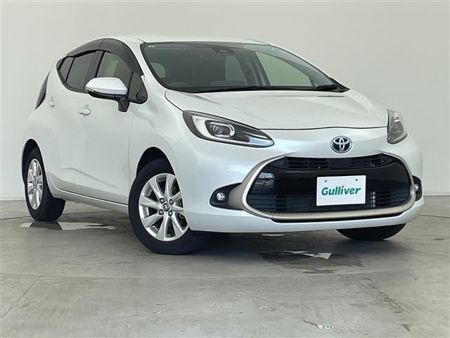 Toyota AQUA 2021 8588255-0