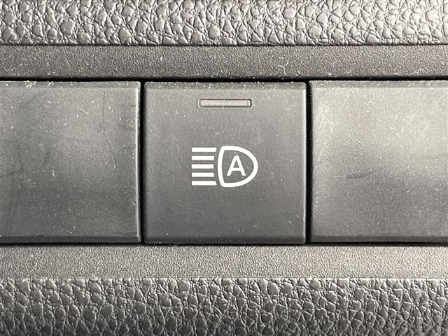 Toyota AQUA 2021 8588255-1
