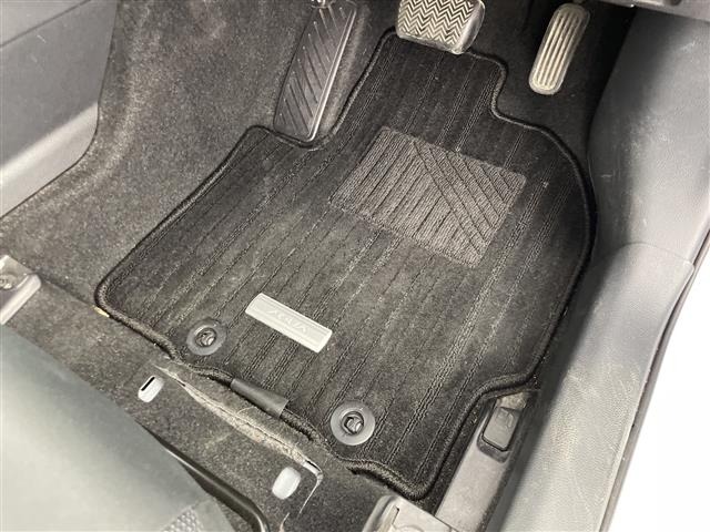 Toyota AQUA 2021 8588255-14