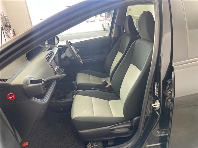 Toyota AQUA 2013 8588260-7