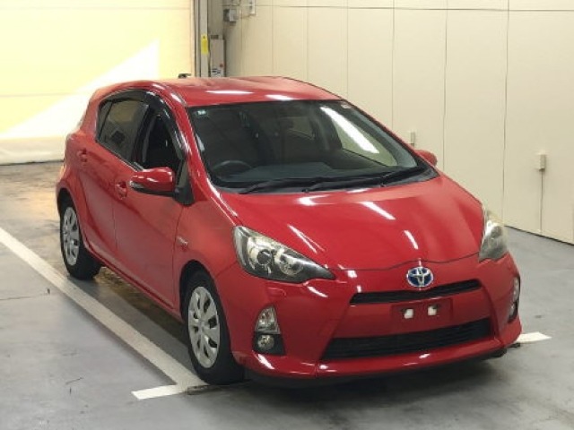 Toyota AQUA 2012 8588268-0