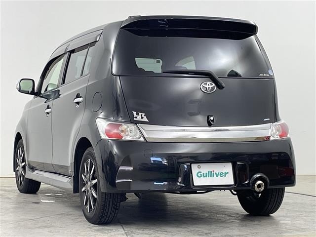 Toyota BB 2014 8594008-13