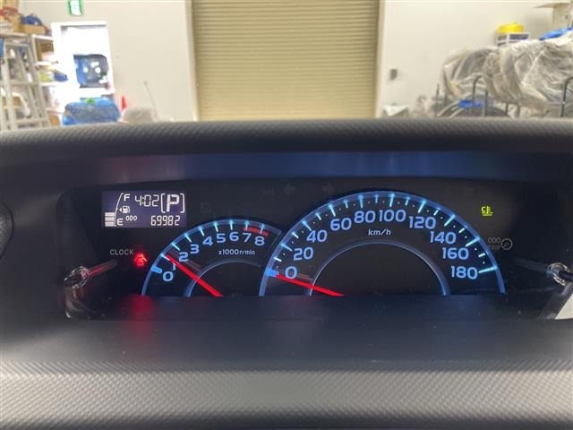 Toyota BB 2014 8594008-17
