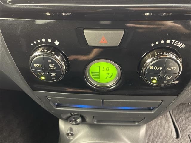Toyota BB 2014 8594008-3