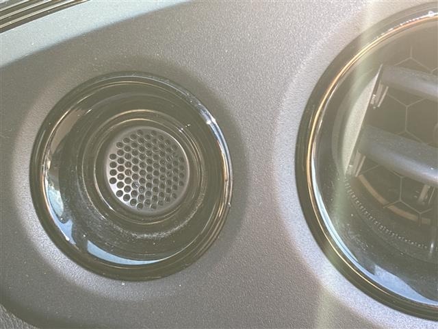 Toyota BB 2010 8594009-4