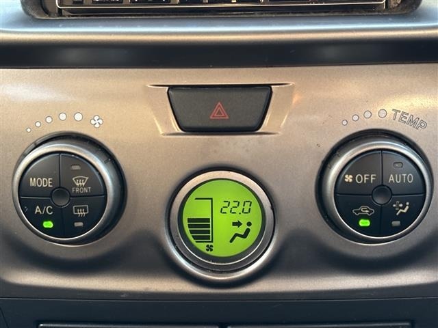 Toyota BB 2010 8594009-8