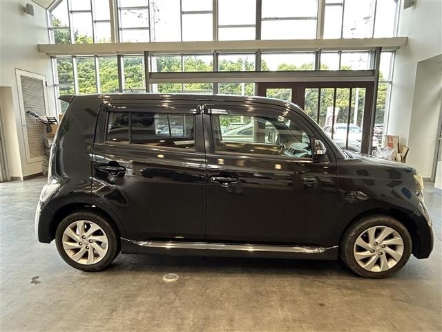 Toyota BB 2012 8594010-6