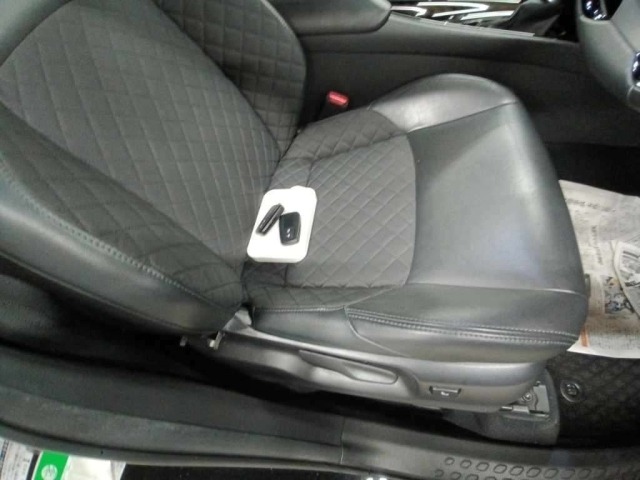Toyota C-HR 2021 8592594-10