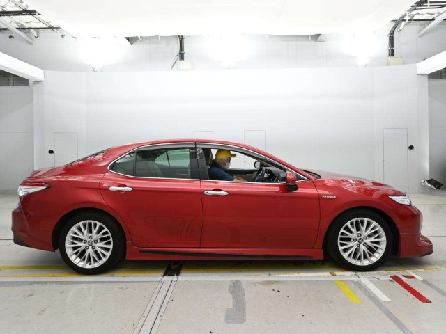 Toyota CAMRY 2017 8593852-3