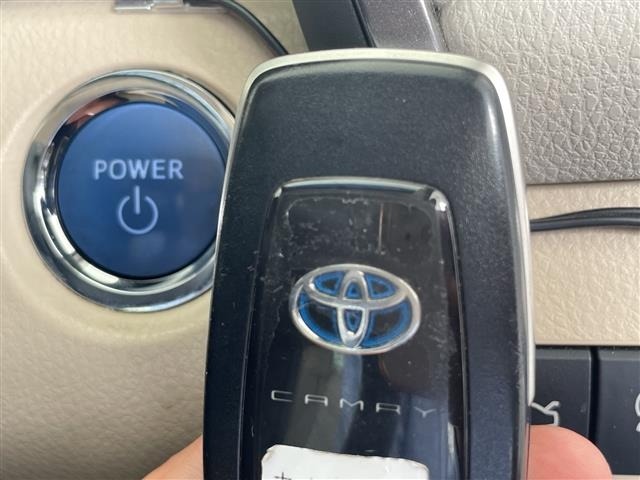 Toyota CAMRY 2019 8593935-17