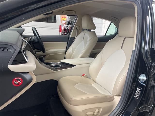 Toyota CAMRY 2017 8593937-9