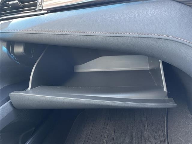 Toyota CAMRY 2018 8593939-9