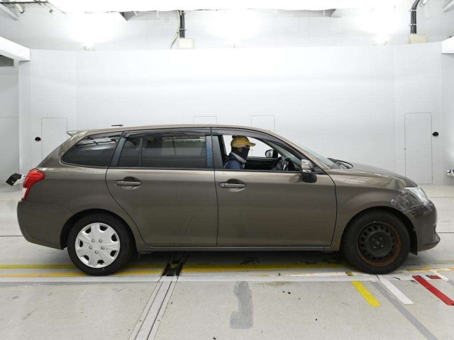 Toyota COROLLA FIELDER 2014 8594844-3