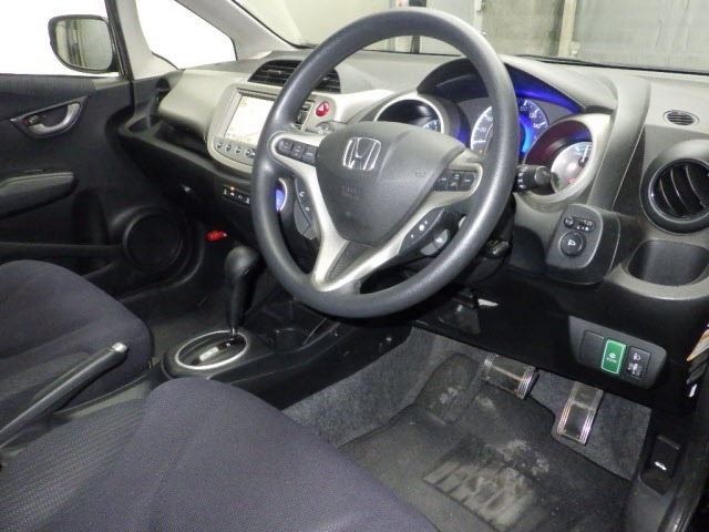 Honda FIT 2011 8595702-3