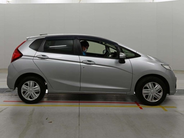 Honda FIT 2019 8595722-3