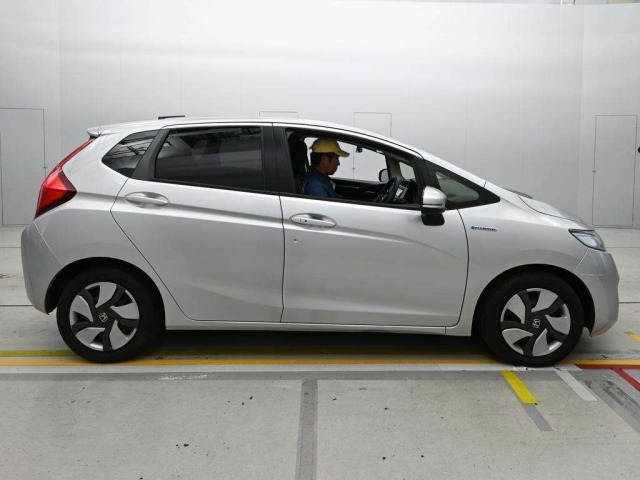 Honda FIT 2015 8595765-3